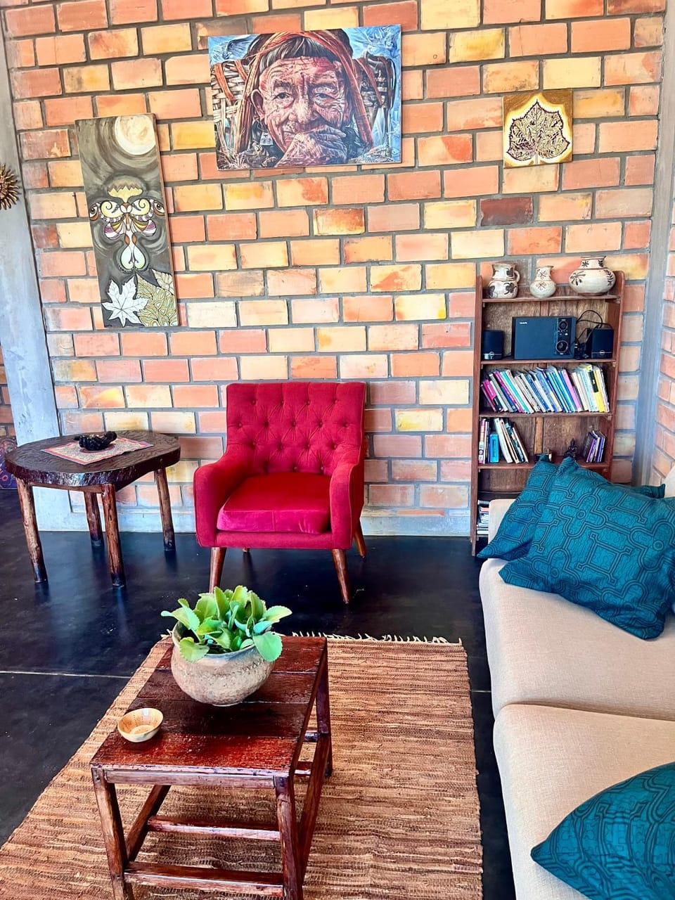Living room, Seating area
