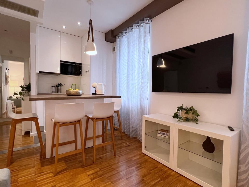 TV and multimedia, Kitchen or kitchenette