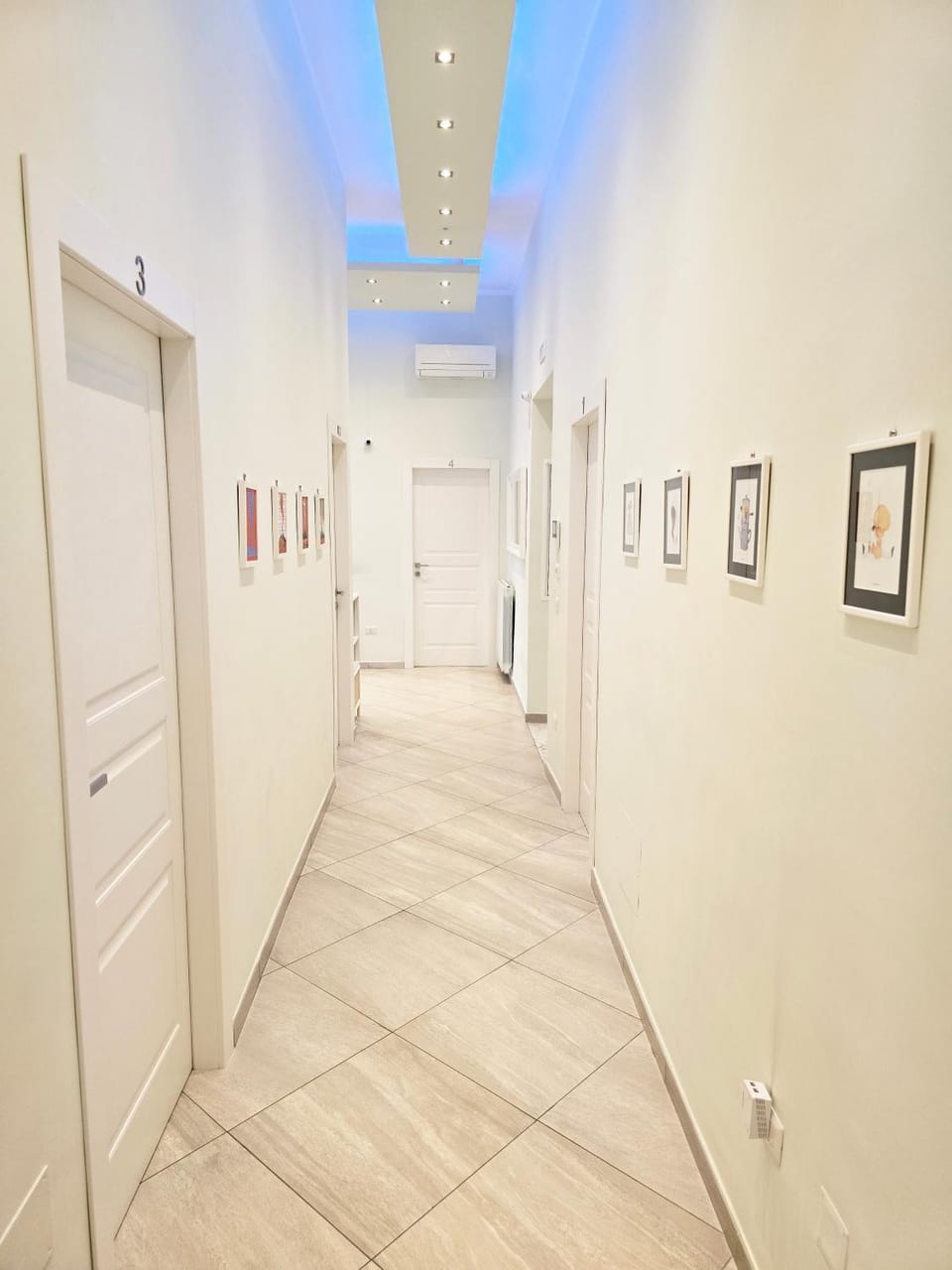 Lobby or reception, Decorative detail