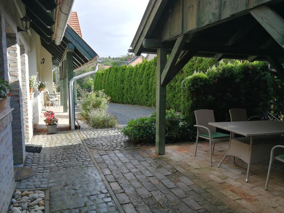 Rábagyarmati Apartman II Apartment in Hungary