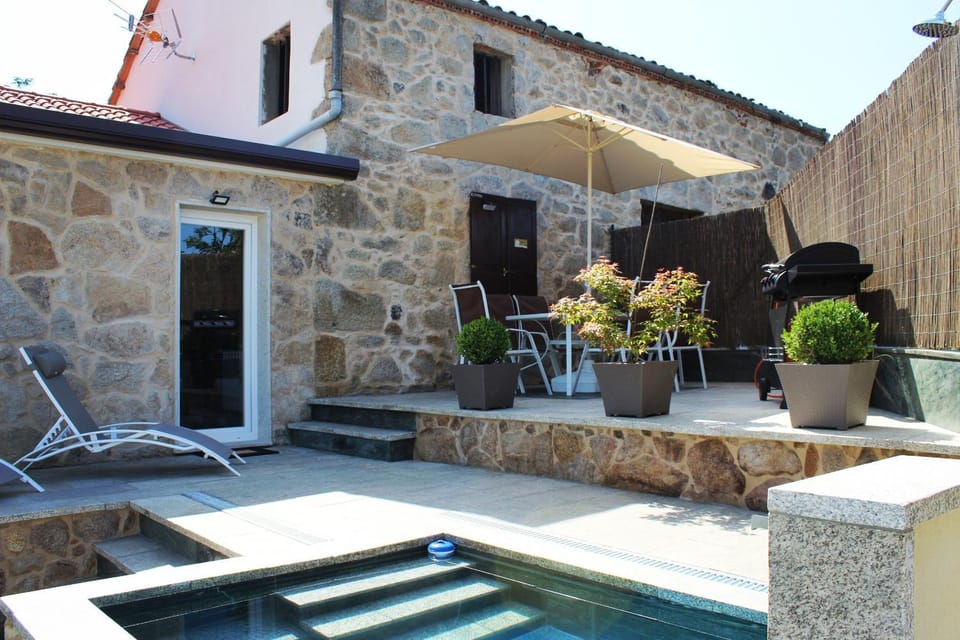 BBQ facilities, Garden, Balcony/Terrace