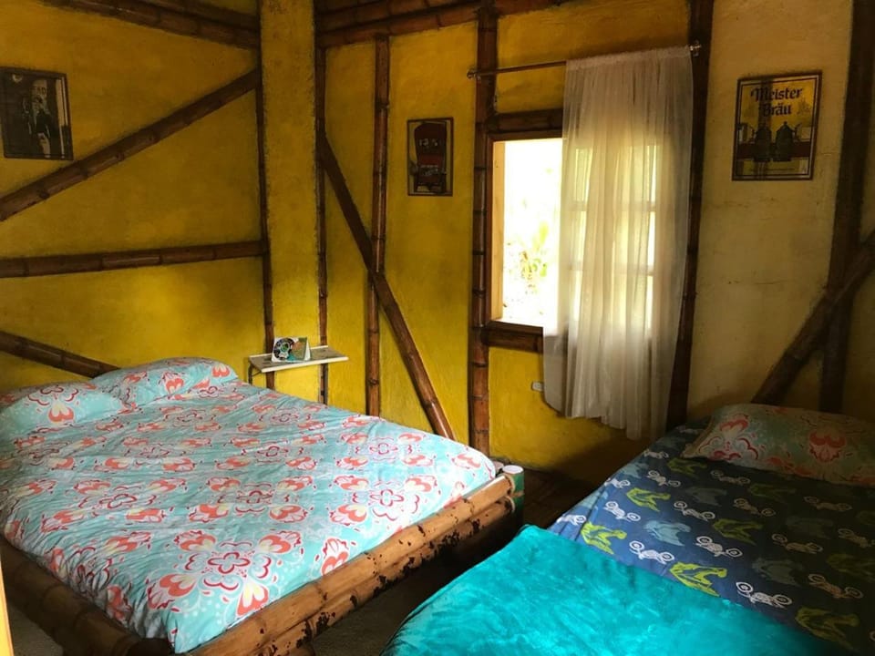 Bed, Photo of the whole room, Decorative detail, Bedroom