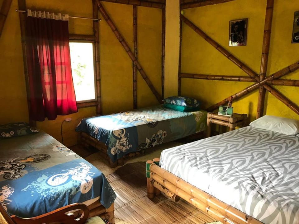 Bed, Photo of the whole room, Decorative detail, Bedroom