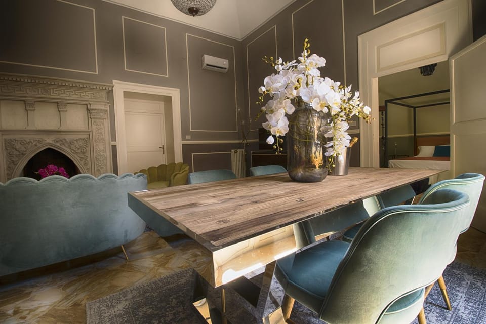 Living room, Business facilities, Seating area