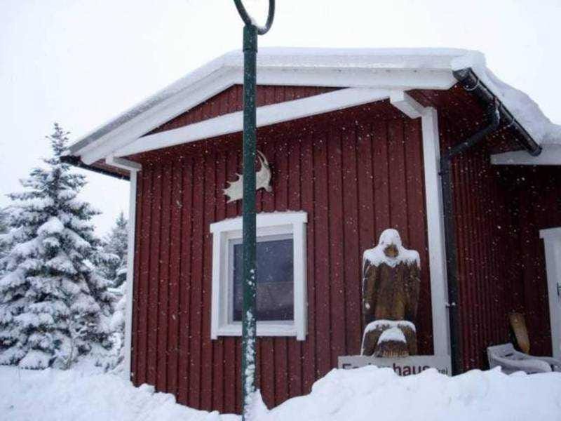 Property building, Day, Winter