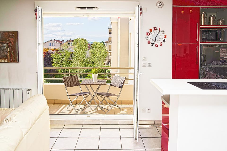 Balcony/Terrace, City view