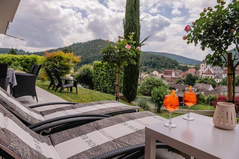 Balcony/Terrace, Garden view