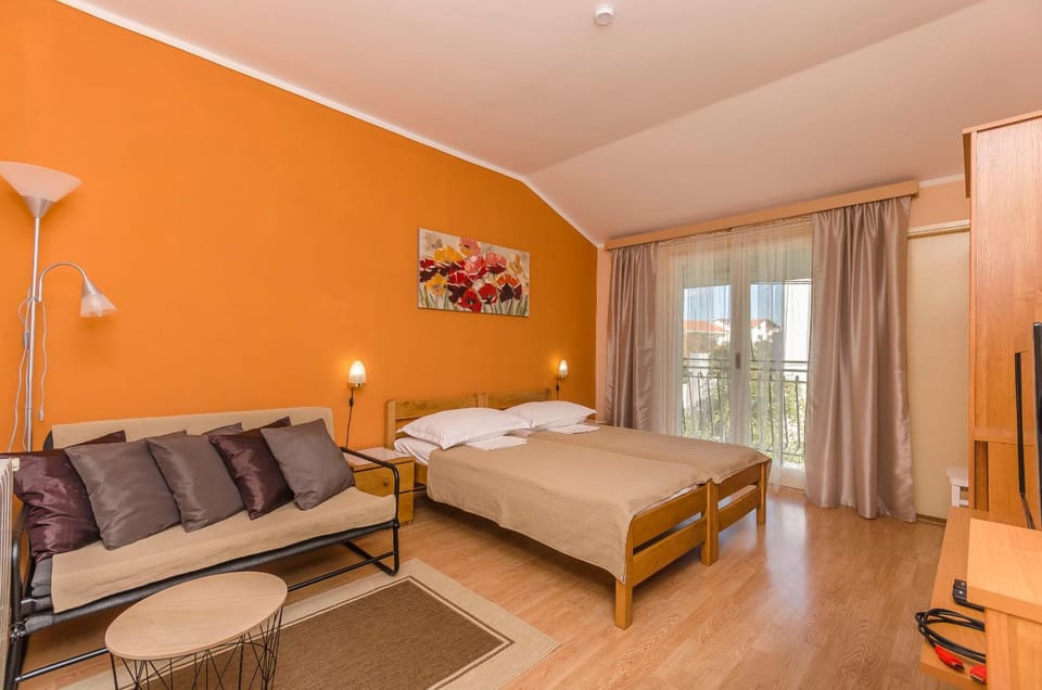 Living room, Bedroom