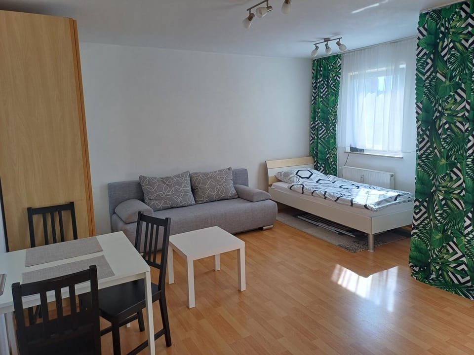 Schöne Ferienwohnung. Nähe Playmobil und Messe Nbg Apartment in Fürth