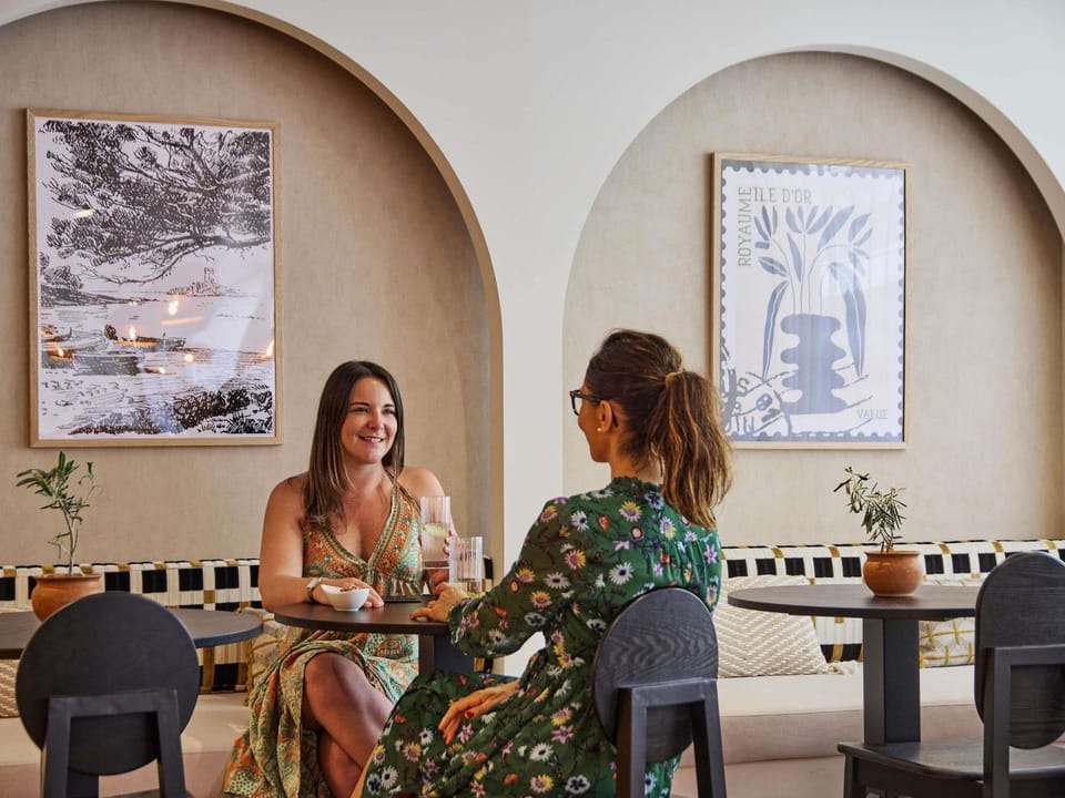 Lounge or bar