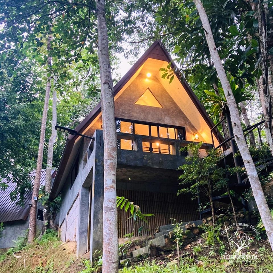 Baan Rai Me Rak Organic Farmstay Vacation rental in Pa Klok