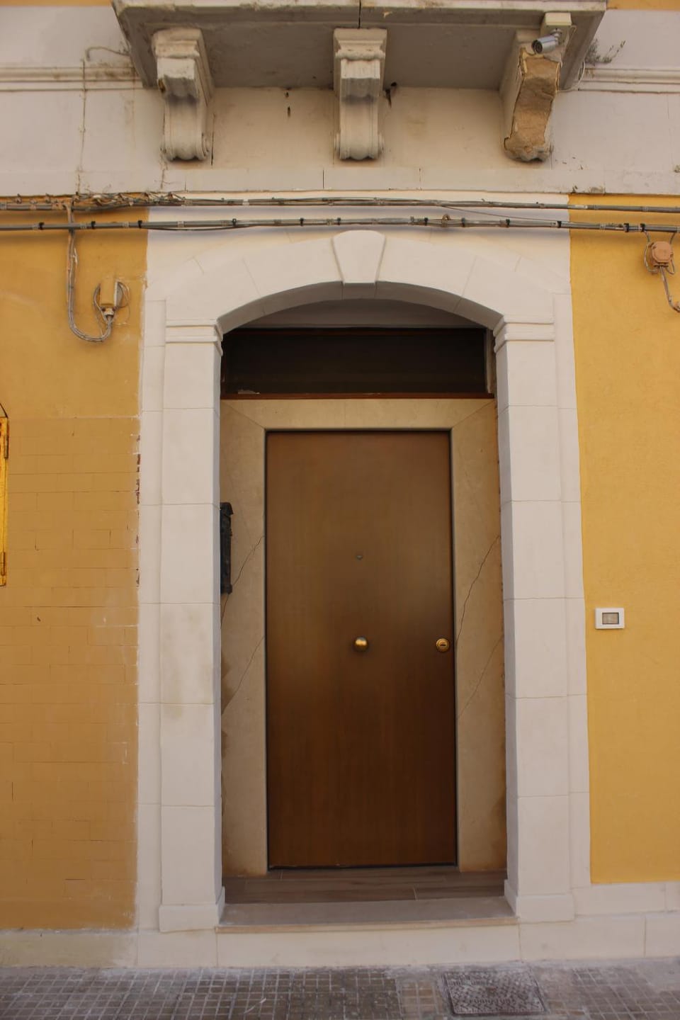 Facade/entrance