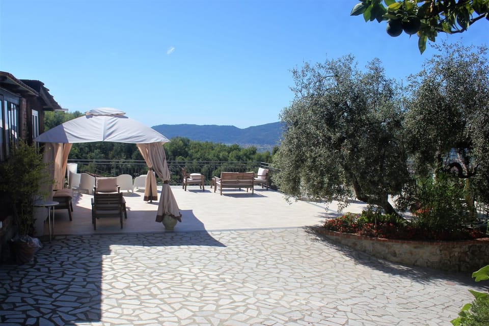 Patio, Day, Natural landscape, Balcony/Terrace, Mountain view