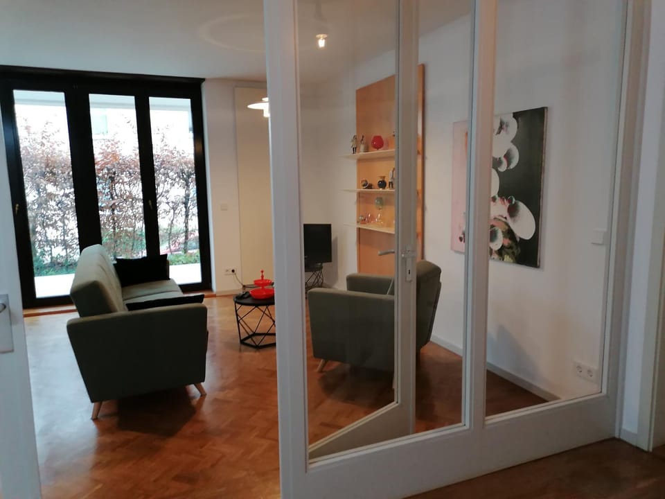 Architekten Villa in Theaternähe Apartment in Thuringia, Germany