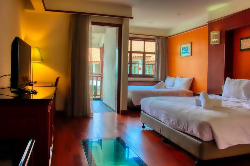 Bed, TV and multimedia, Bedroom