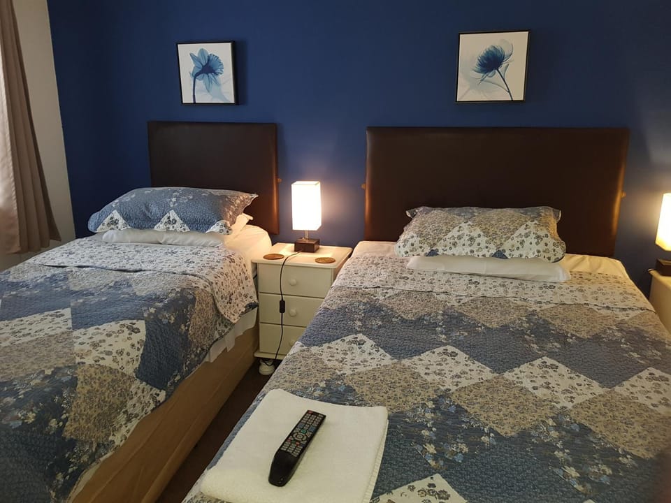 Short Lets Blueberry 7 days Minimum Apartment in Douglas