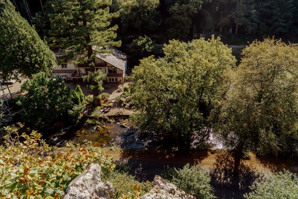Logis Auberge de Pont Calleck Hotel in Brittany