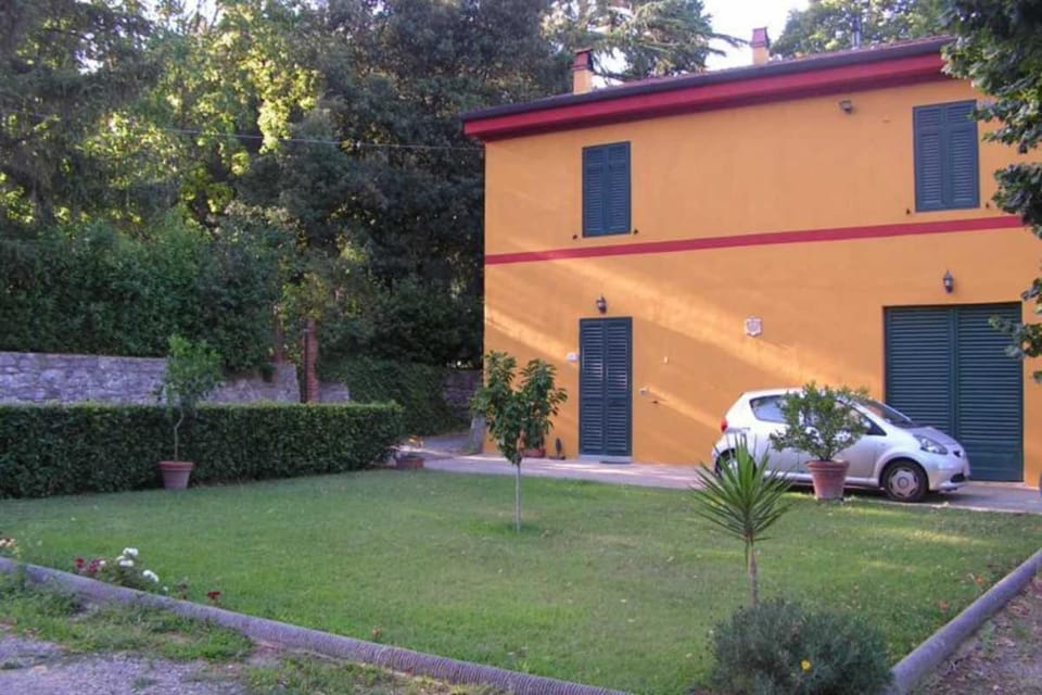 a casa di antonio Bed and Breakfast in Lucca