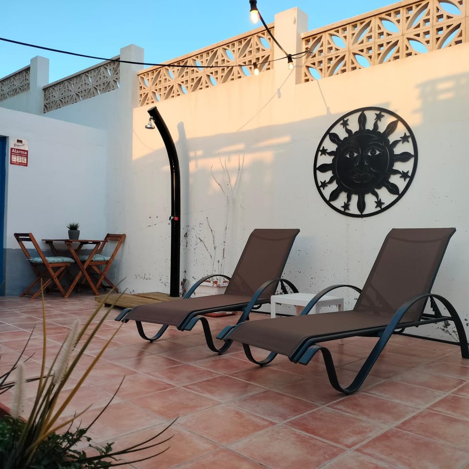 Patio, sunbed