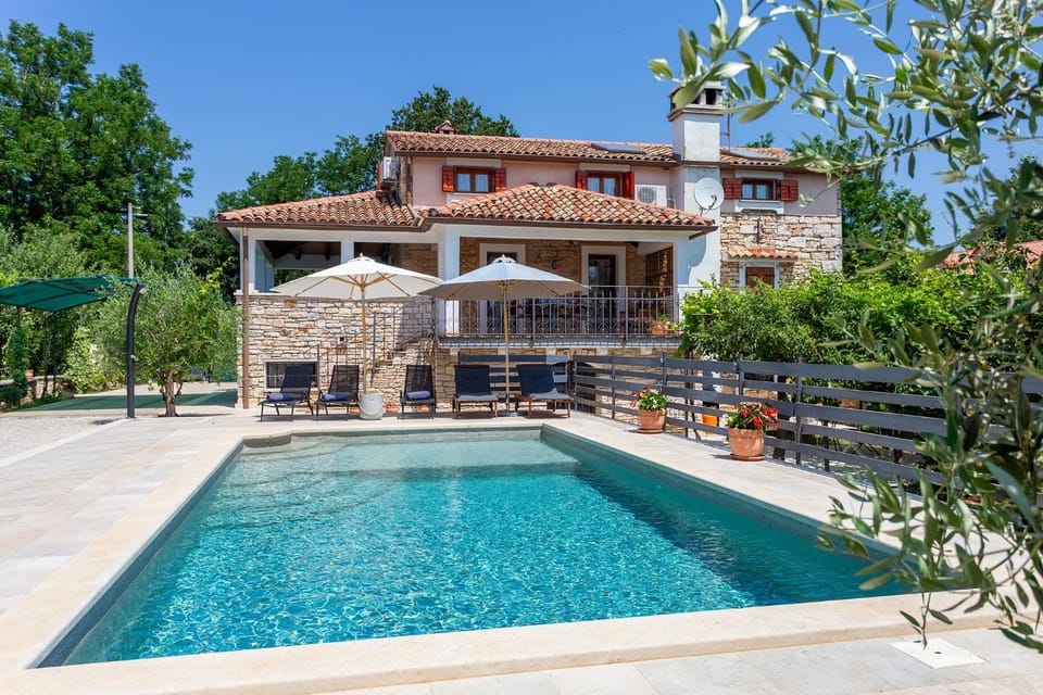 Holiday house Matija with a POOL House in Istria County