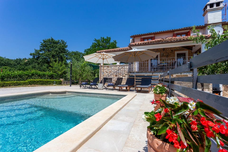 Holiday house Matija with a POOL House in Istria County