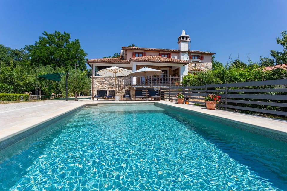 Holiday house Matija with a POOL House in Istria County
