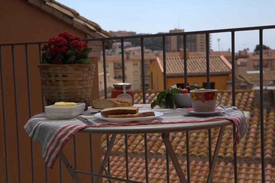 Balcony/Terrace, Food, Breakfast