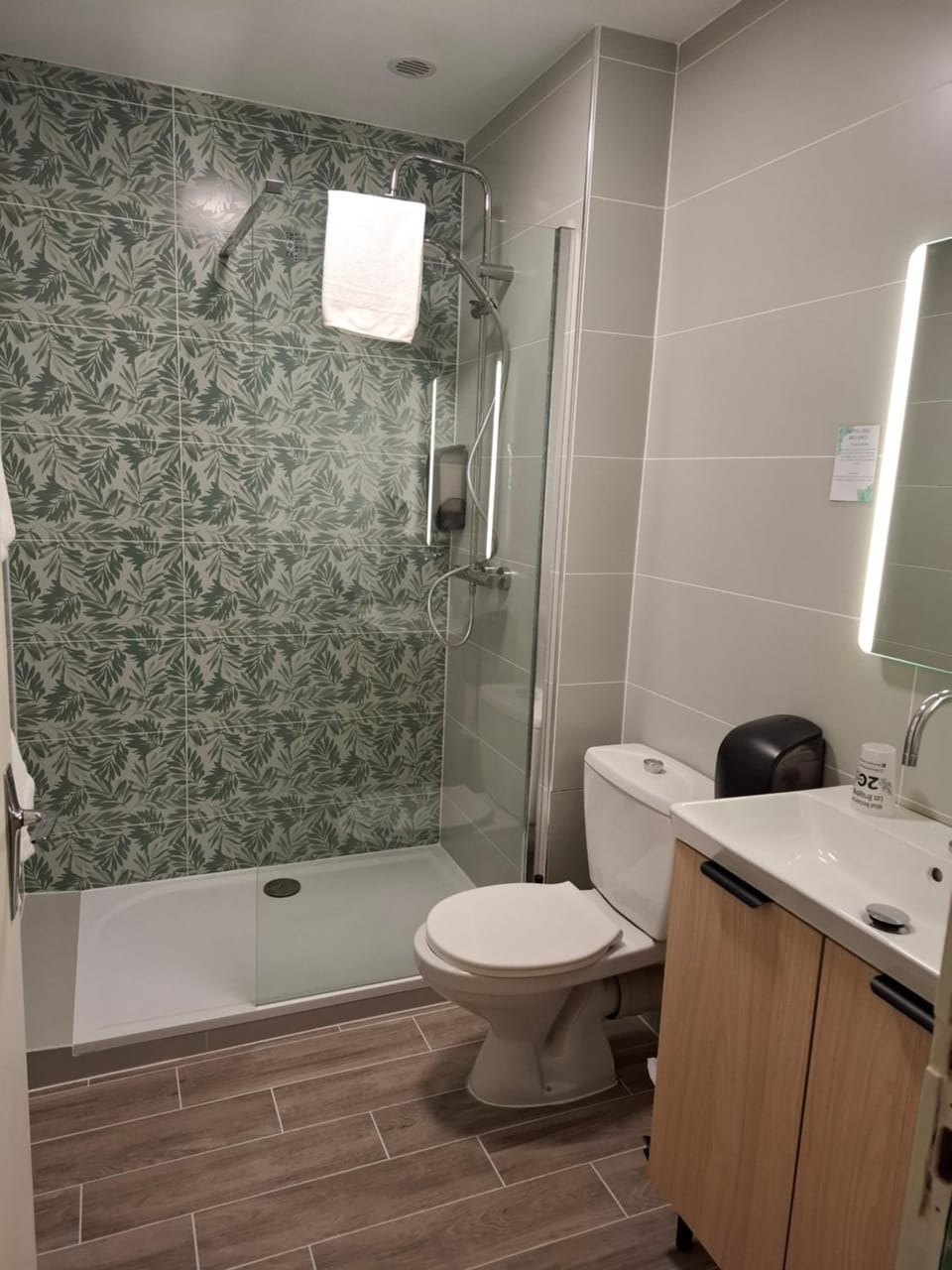 Les Bruyeres Hotel in Paimpont