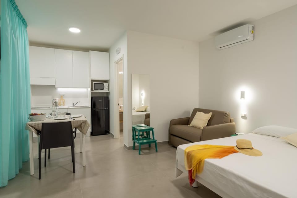 SMERALDO RESIDENCE Apartment hotel in Torre San Giovanni