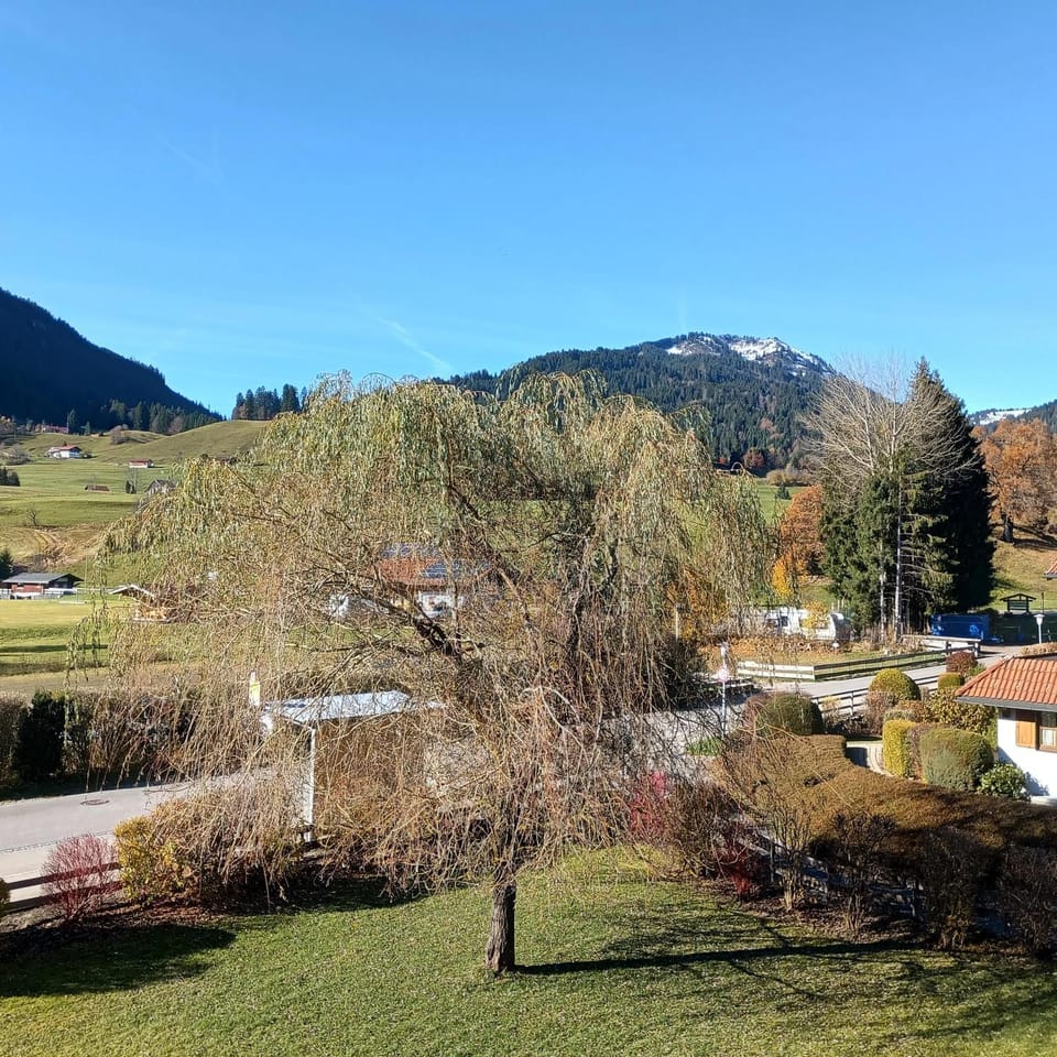 Haus Alpenland/Schneider Apartment in Oberstdorf