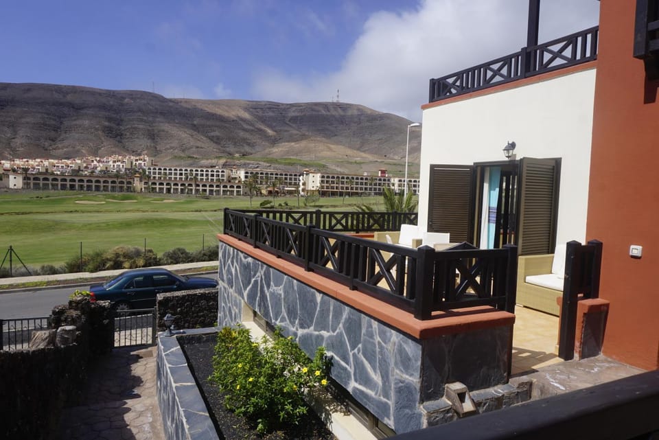 Garden, Balcony/Terrace, Lobby or reception, Mountain view