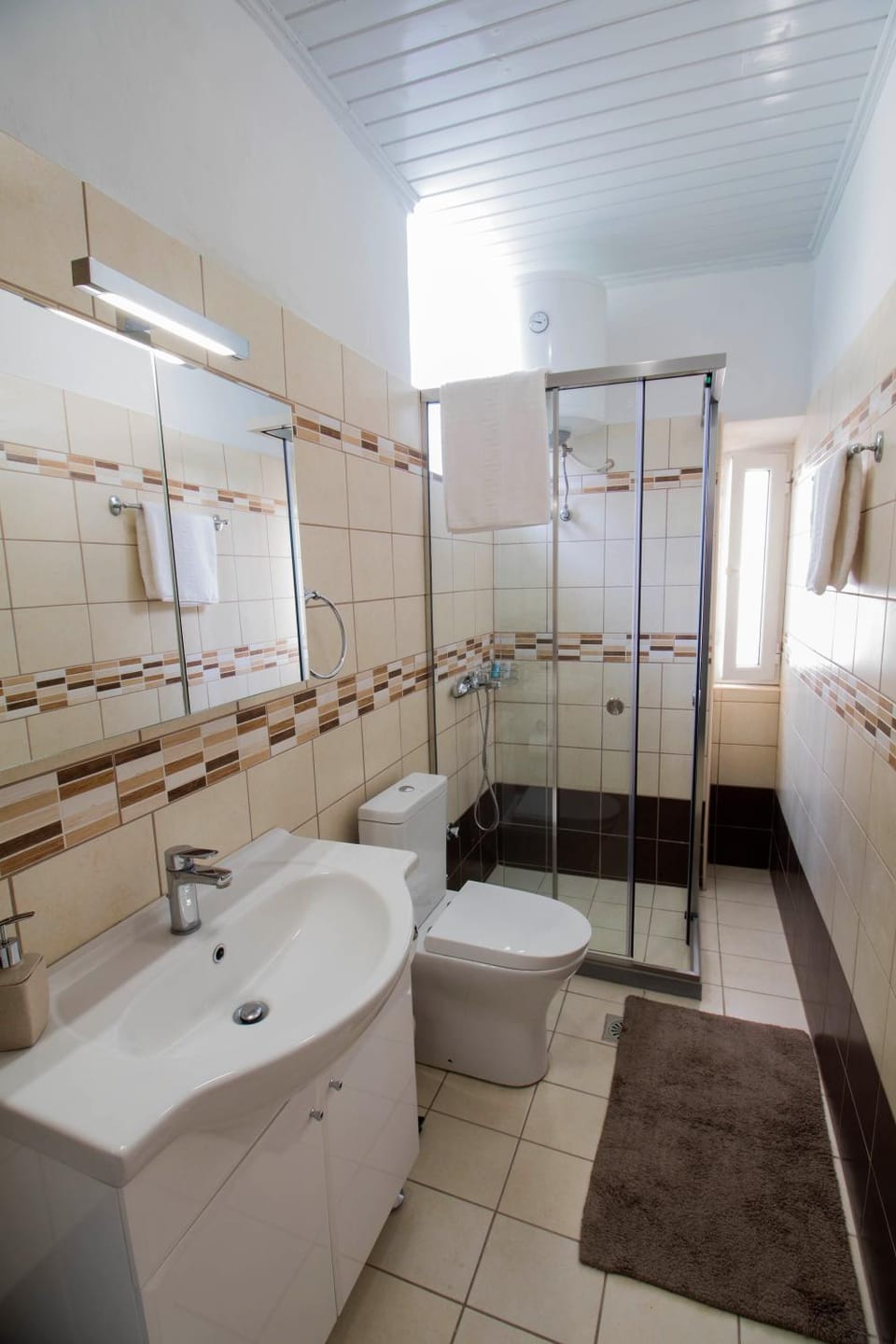 Shower, Toilet, Bathroom