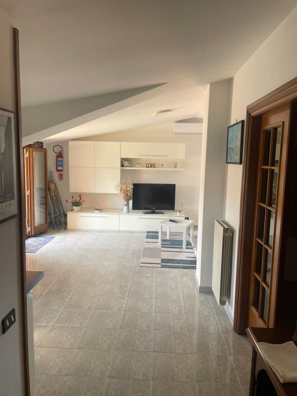 Communal lounge/ TV room
