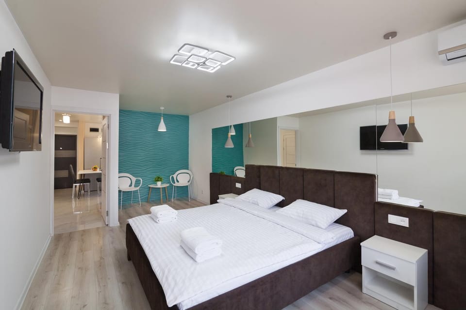 TV and multimedia, Photo of the whole room, Bedroom
