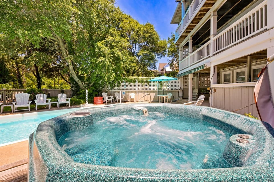 6085 - Woodstock House in Nags Head