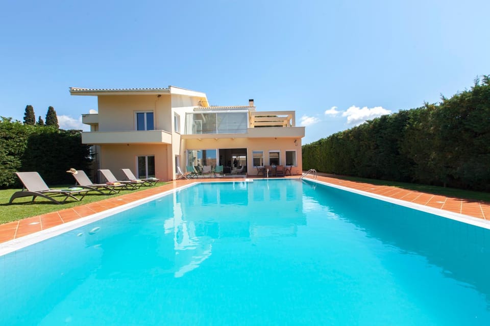 Vila Nikopolis Villa in Peloponnese, Western Greece and the Ionian