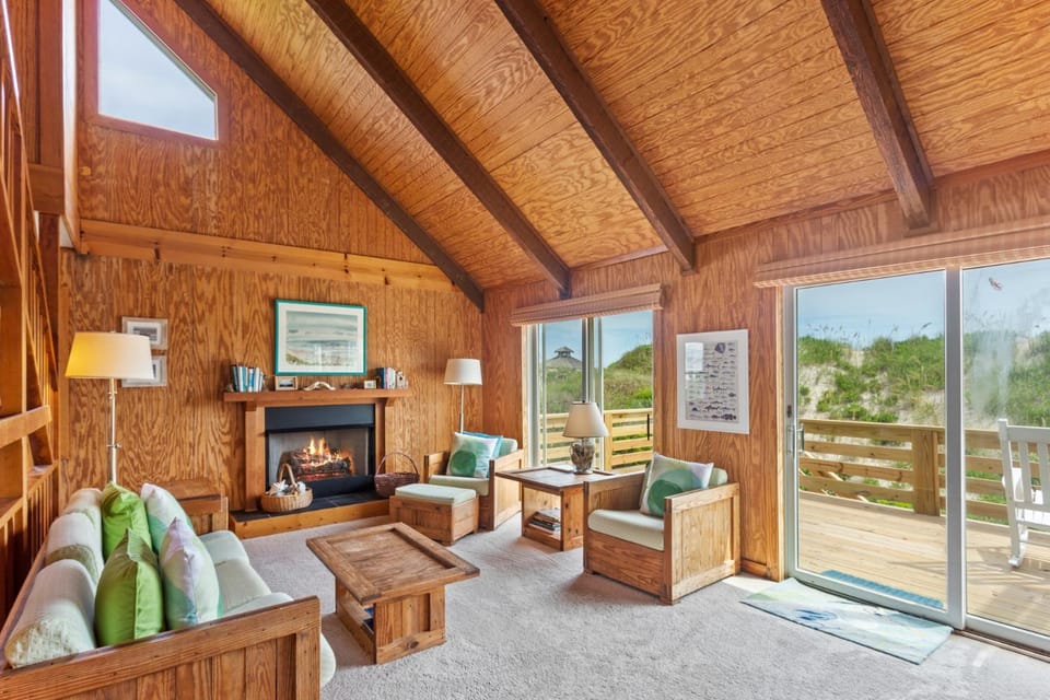 1245 - Castle Sween House in Corolla