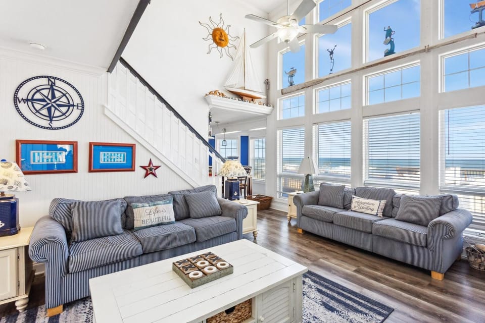 4000 - Fragile Magic House in Kitty Hawk