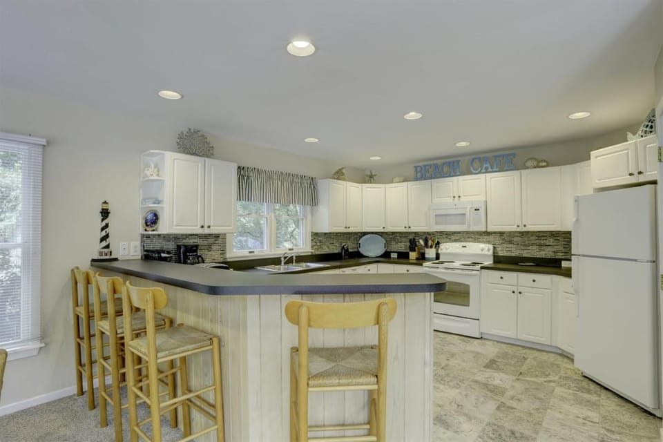 2012 - Grateful Duck House in Port Trinitie