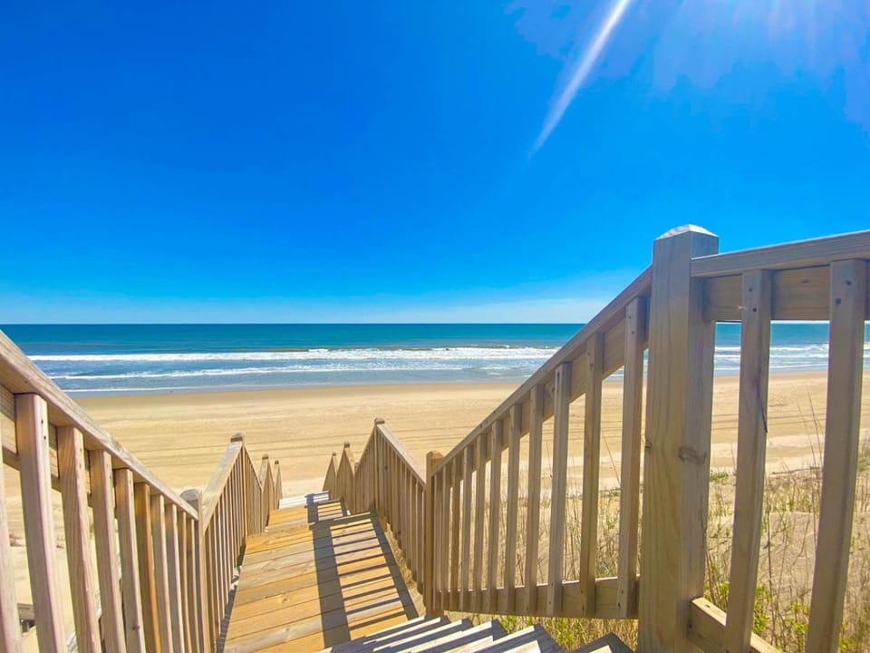 1227 - Seven Shells House in Corolla