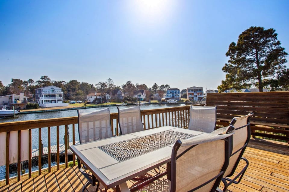 5526 - The Salty Seal House in North Carolina