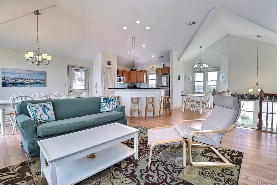 1674 - Sandpiper House in Corolla
