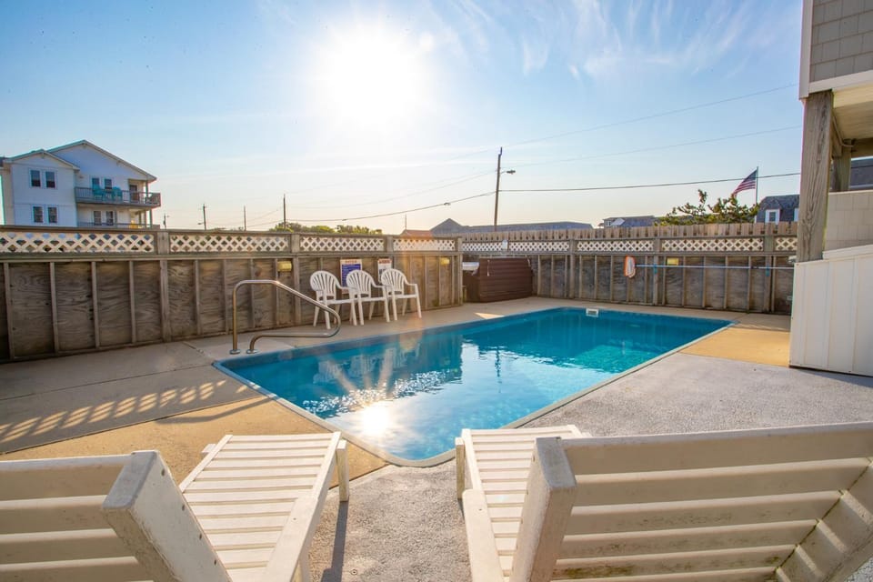 5210 - Salty Dog House in Kill Devil Hills
