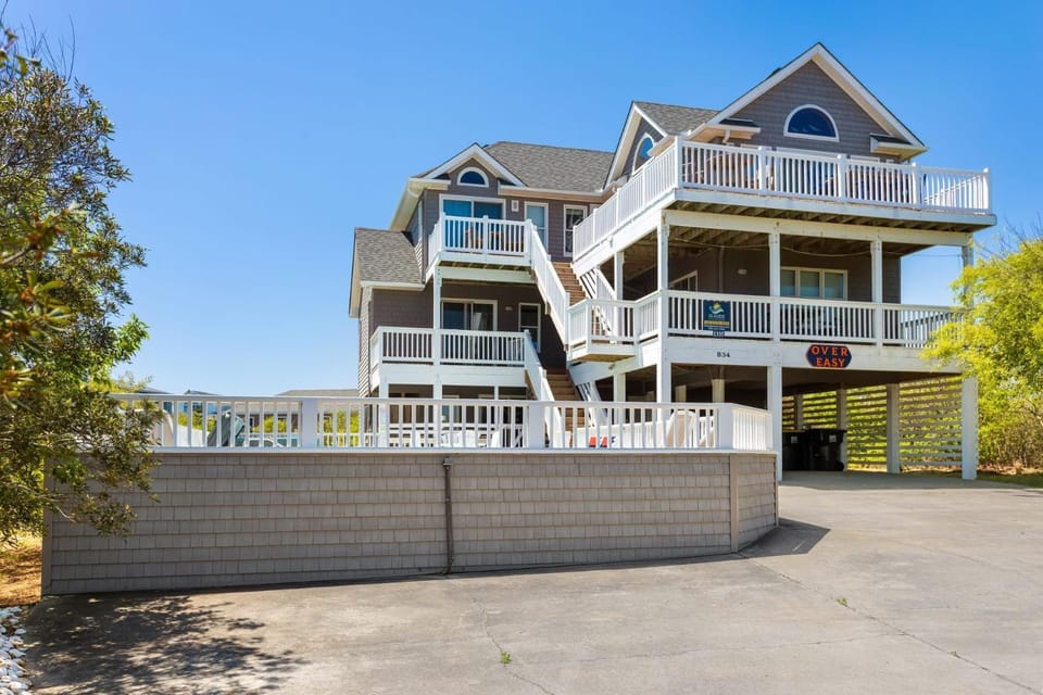 1335 - Over Easy House in Corolla