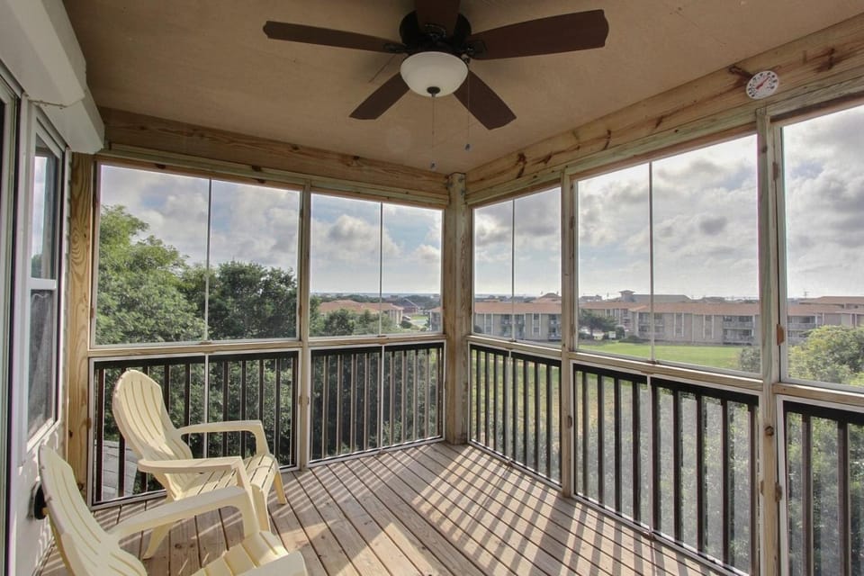 4040 - Paws at the Beach House in Kitty Hawk
