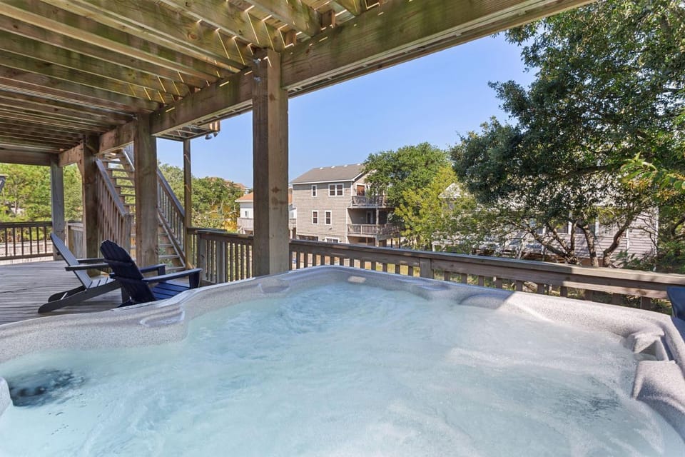 1658 - Raise The Jolly Roger House in Corolla
