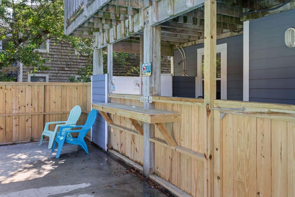 1658 - Raise The Jolly Roger House in Corolla