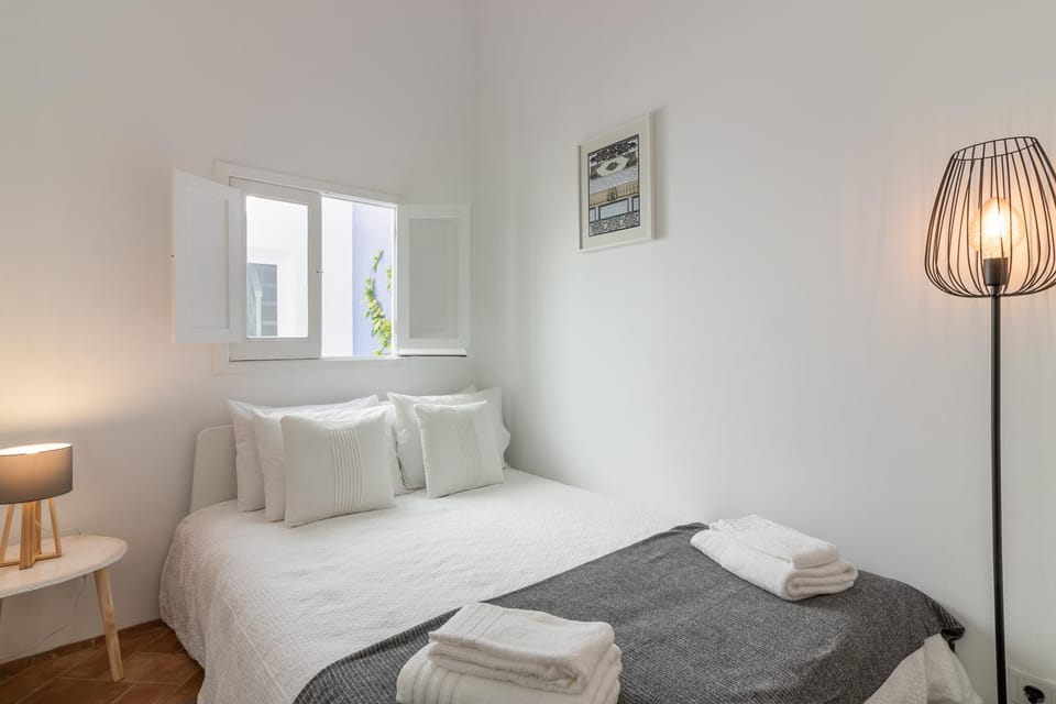 Bed, Bathroom, Bedroom