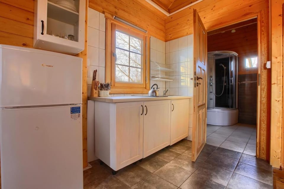 Bathroom, Kitchen or kitchenette