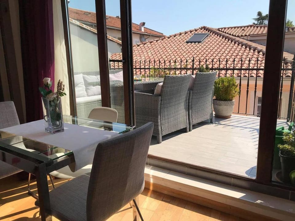 View (from property/room), Balcony/Terrace
